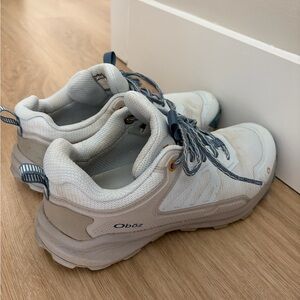 Oboz Katabatic Low women’s athletic hiking trail running shoe skylight size 9.5